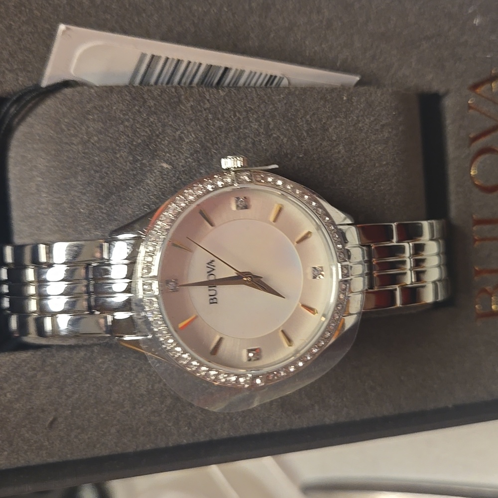 Bulova silver watch NWT Mother Of Pearl Face